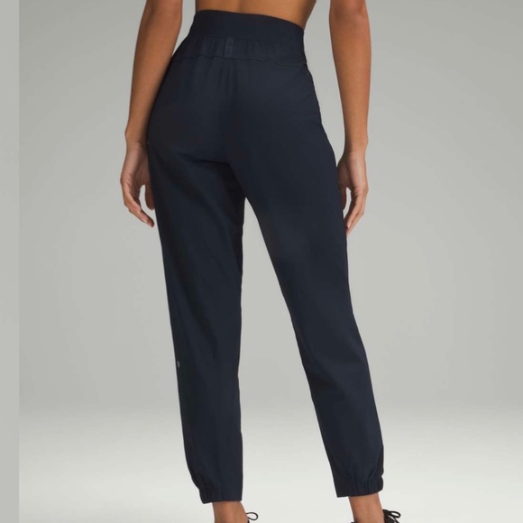 Lululemon License to Train High Rise Joggers Pants - Women's Size 8 - Blue - Picture 2 of 9